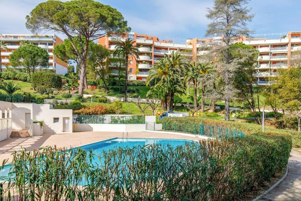 Domaine Des Palmiers - Piscine- Parking - Tennis - Clim Кан Екстериор снимка